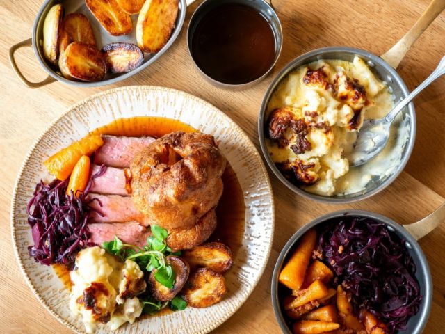 Roast with the most 🍷🍴

Tuck into the ultimate Sunday Roast for just £26 per person. 

Enjoy two courses packed with all your wholesome favourites - beef, pork, or chicken - served up with the best trimmings in town. 

#SundayRoast #BournemouthRestaurant #OldHarryRocksRestaurant