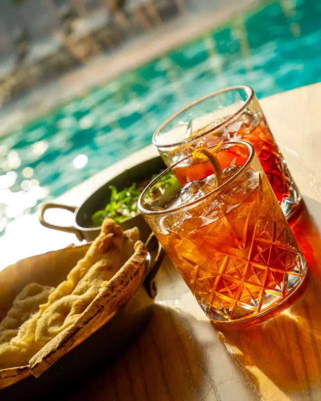 Don't waste the sunshine; our cocktail menu is calling... 👀

From timeless classics to fresh seasonal favourites, every drink is shaken, stirred and served exactly as it should be. Find a spot on the terrace, order your favourite (or discover a new one), and let the afternoon unfold.

We'll take care of the cocktails. 🍸
#SummerMenu #OldHarryRocks #SouthCoastEats