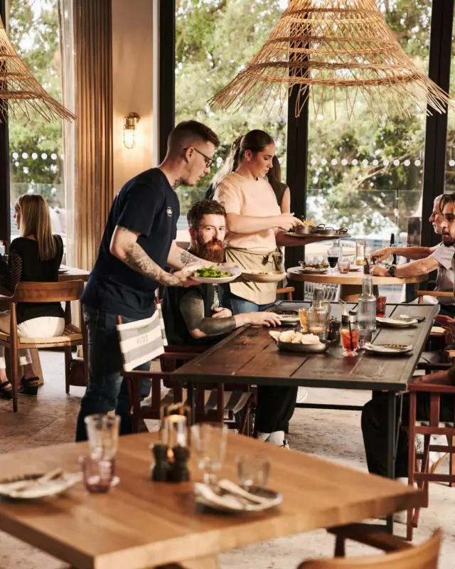 The food gets you through the door. The people make you stay.
Good food, great drinks, and friendly faces. See you soon. ☀️

#SummerMenu #OldHarryRocks #SouthCoastEats