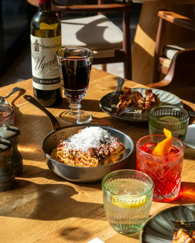 How many slices is too many slices? ⬇️ 👀
Bottomless Lasagne, every Wednesday from 6 pm.

For £20 per person, enjoy 90 minutes of unlimited helpings of our signature slow-cooked lasagne. Finish one, order the next, and keep the layers coming.

Pair it with a bold glass of red or a classic Negroni and settle in.

Book your table via the link in our bio.
#DorsetFood #OldHarryRocks