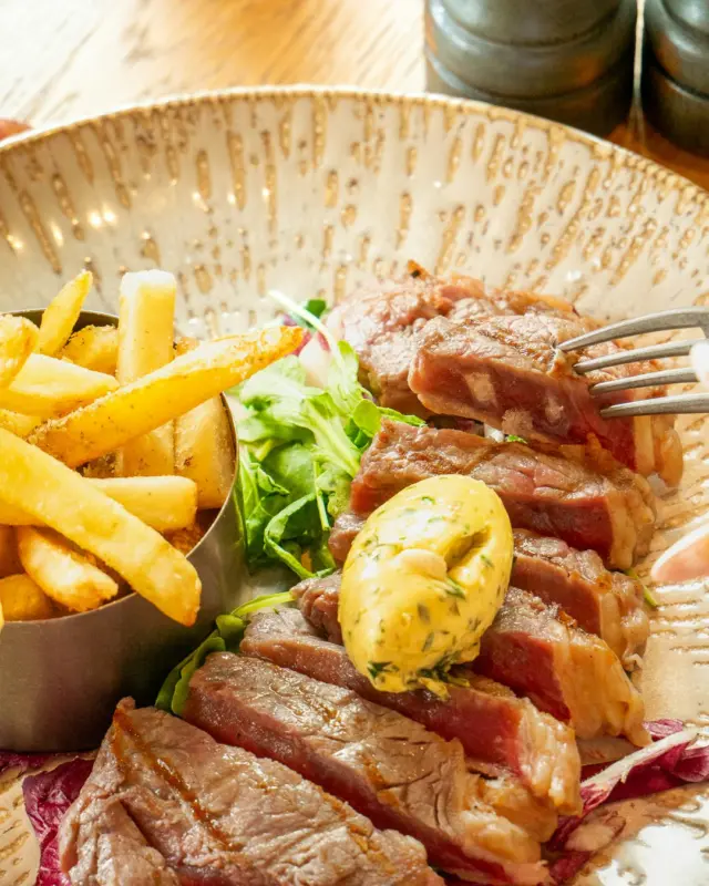 Keep the afternoon clear. Lunch could turn into three courses. 👀

Seasonal comfort, the Old Harry’s way. Our set lunch menu starts at £16.50, with plenty of reason to stay for pudding.

1 course £16.50 · 2 courses £23 · 3 courses £27 
Monday–Saturday.

Book your table via the link: https://oldharryrocks.com/eat-and-drink/ 🍴

#OldHarryRocks #SouthCoastEats #restaurant #southcoastuk